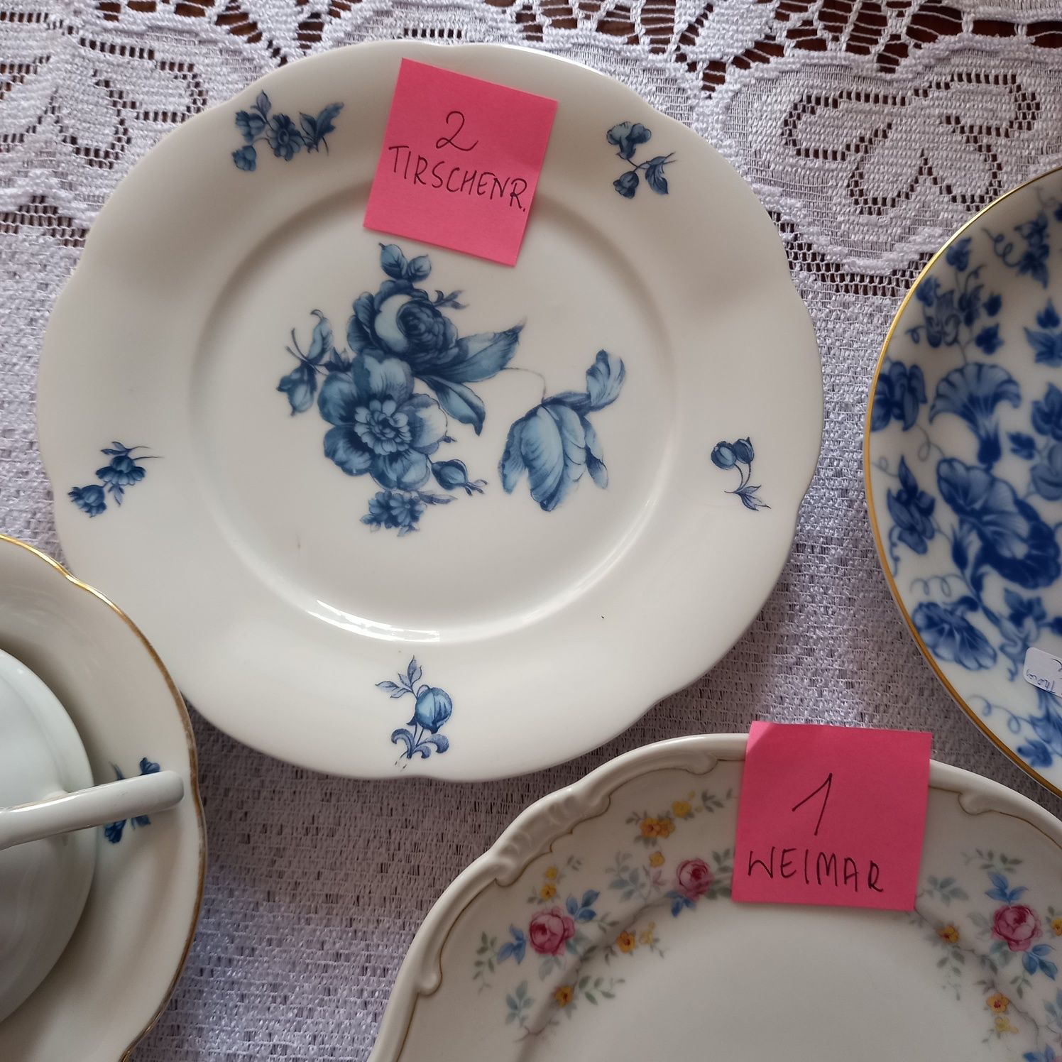 Duże sygnowan zestaw porcelanowy