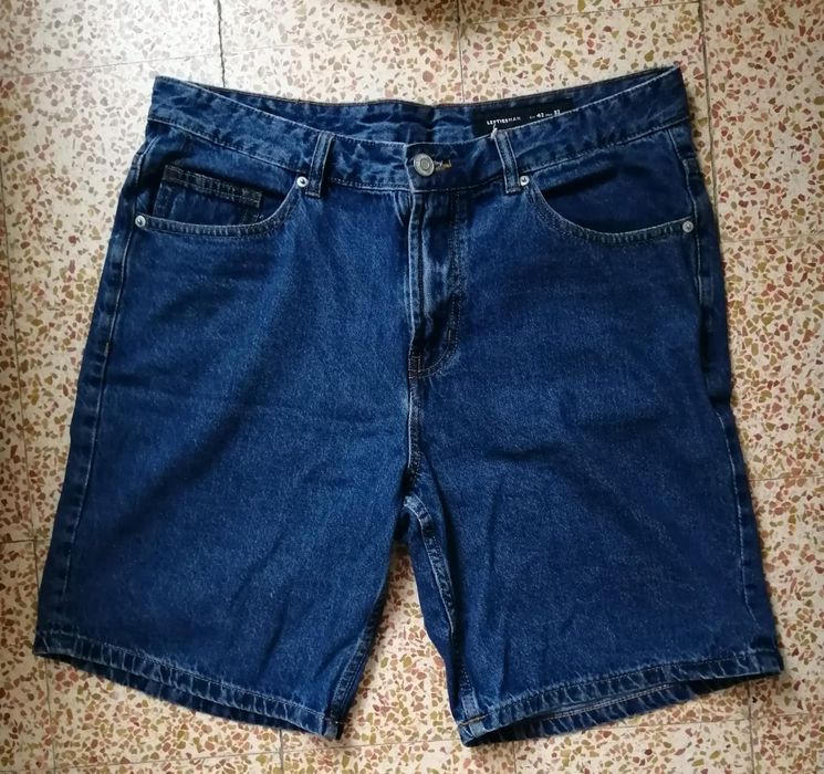 Calções unisexo semi novo a 10 eur