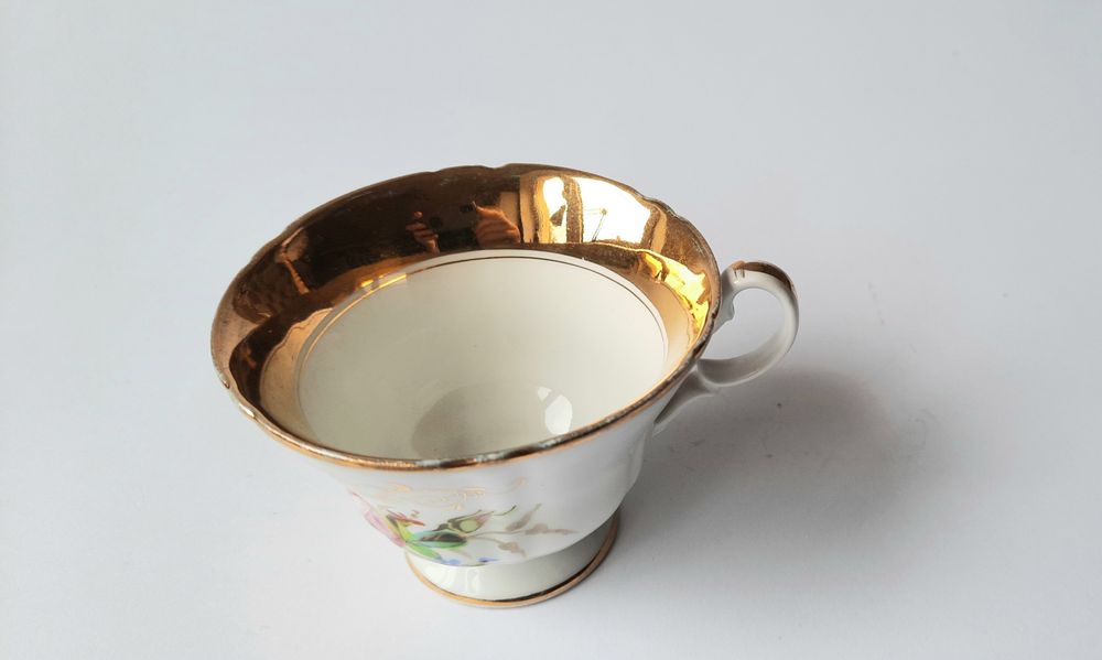 Samotna porcelanowa filiżanka  - C.T. - Stary Śląsk- XIX w. - antyk
