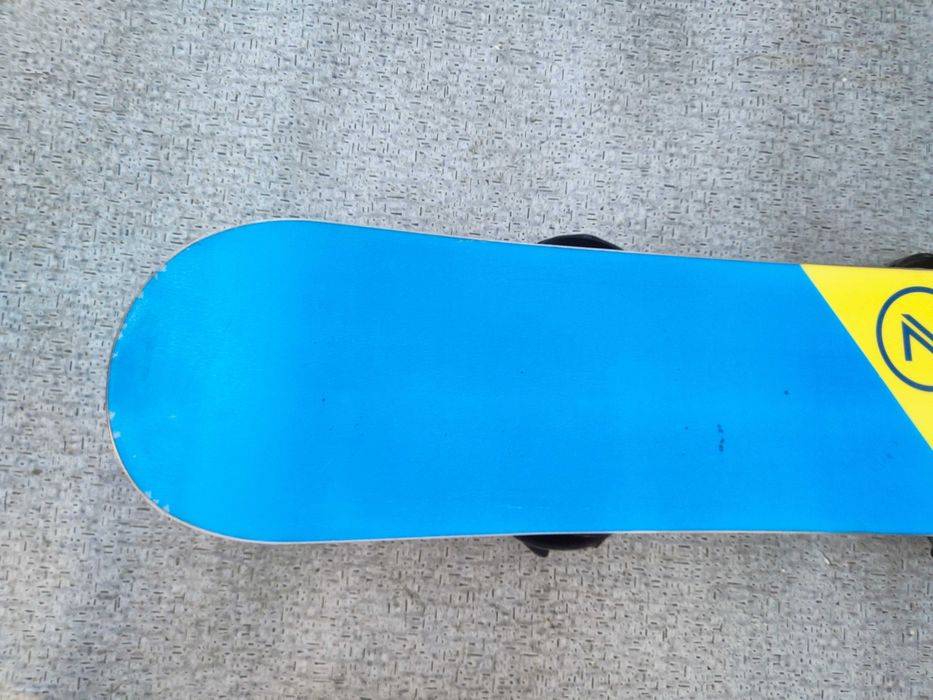 Dziecięcy snowboard NIDECKER NITRON 110 cm + wiązanie NIDECKER!