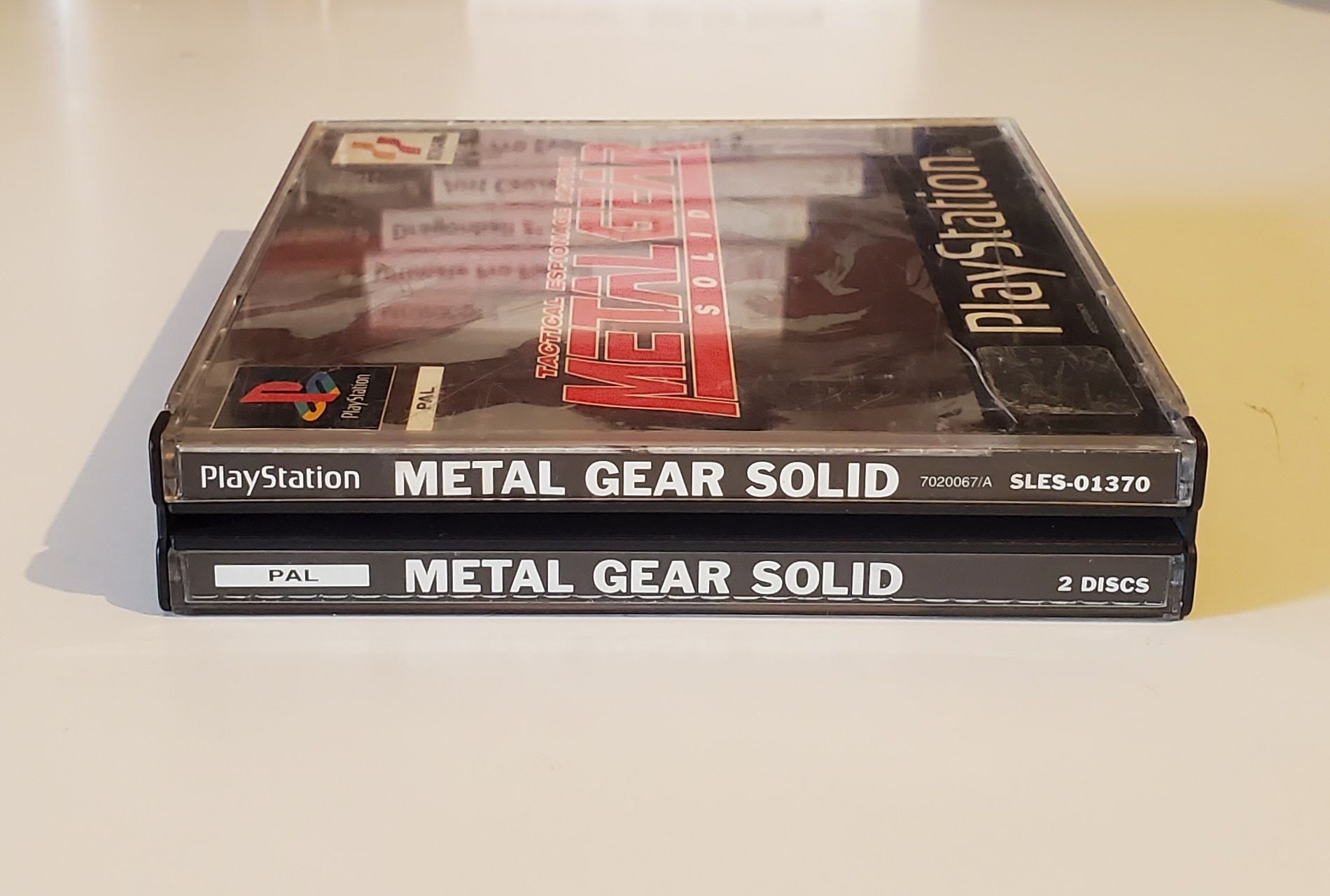 Metal Gear Solid || PlayStation (PS1) || Completo