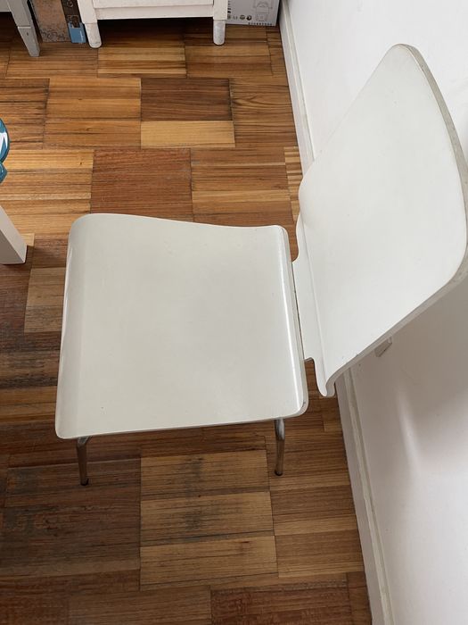 Mesa extensível e 6 cadeiras