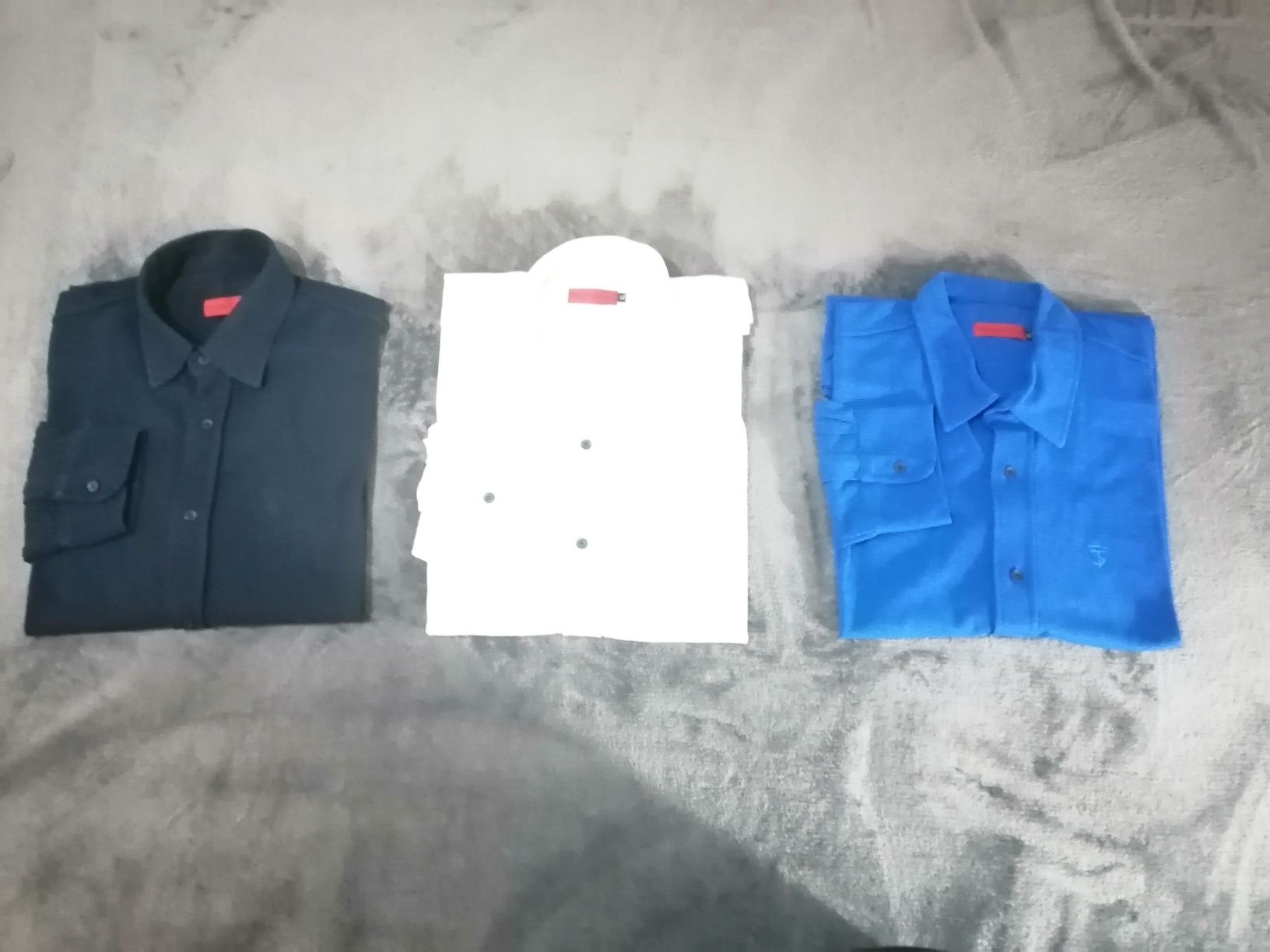 Camisas de ótimo estado