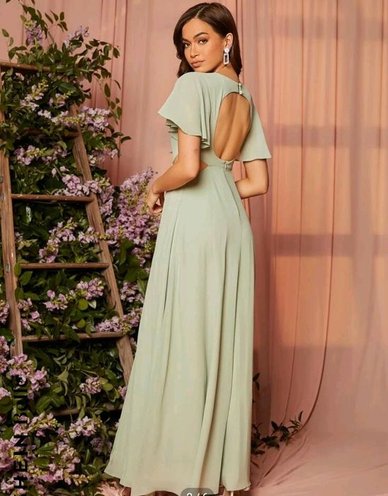 Vestido de cerimónia verde água, leve e elegante