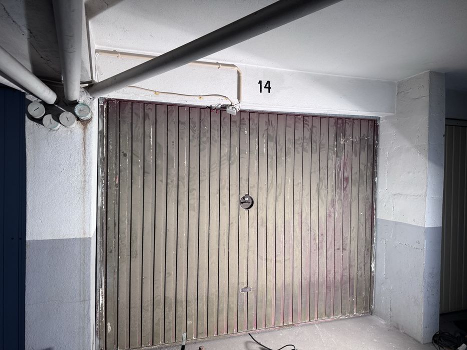 Arrenda-se Garagem Setubal