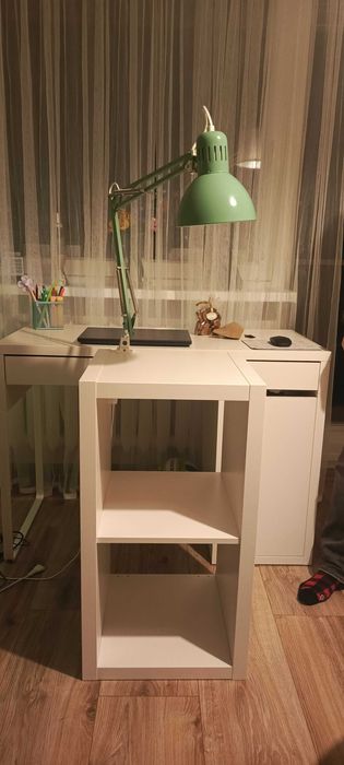 Szafki i lampa na sprzedaż