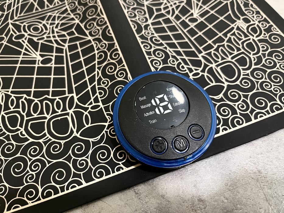 Mata masująca do stóp MT6527 Czarna