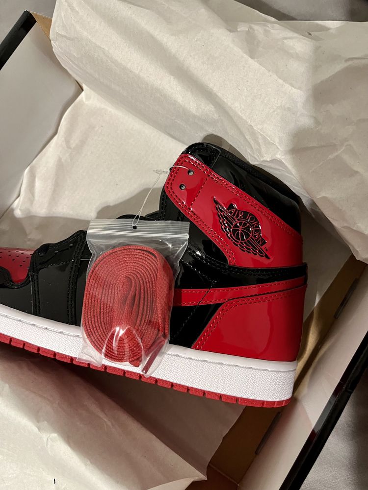 Air Jordan 1 High Patent Bred 43