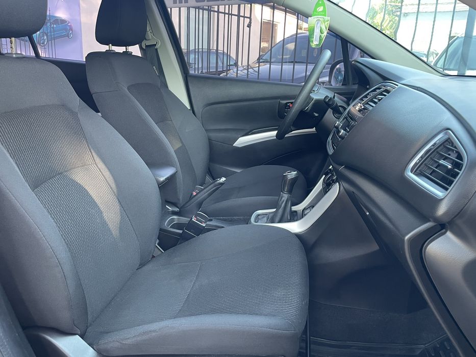 Suzuki SX4                   .