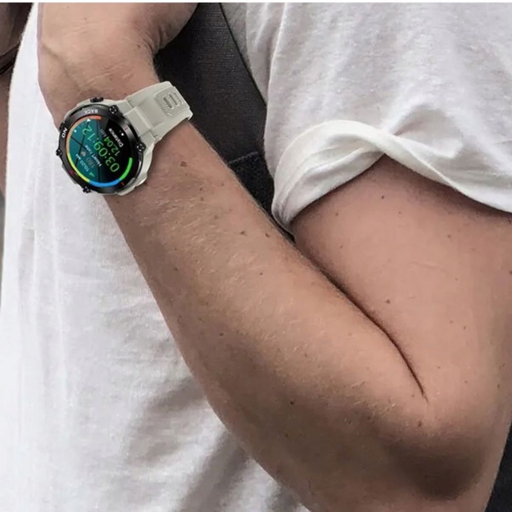 Pancerny smartwatch hit