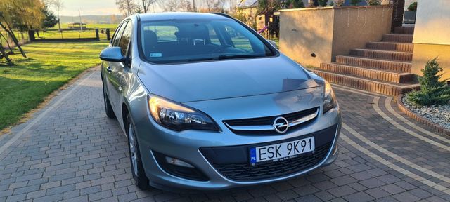 Sprzedam OPEL ASTRA J 1,7 diesel