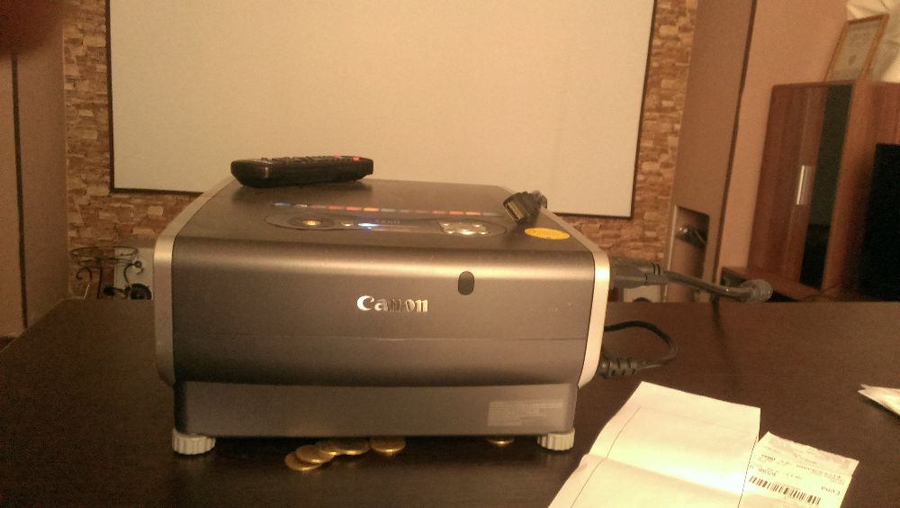 Canon XEED SX60 проектор