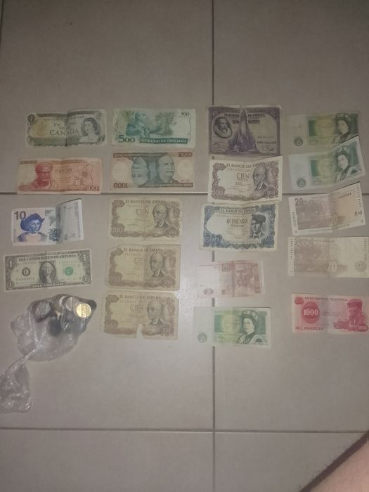 Cédulas/Notas antigas e moedas