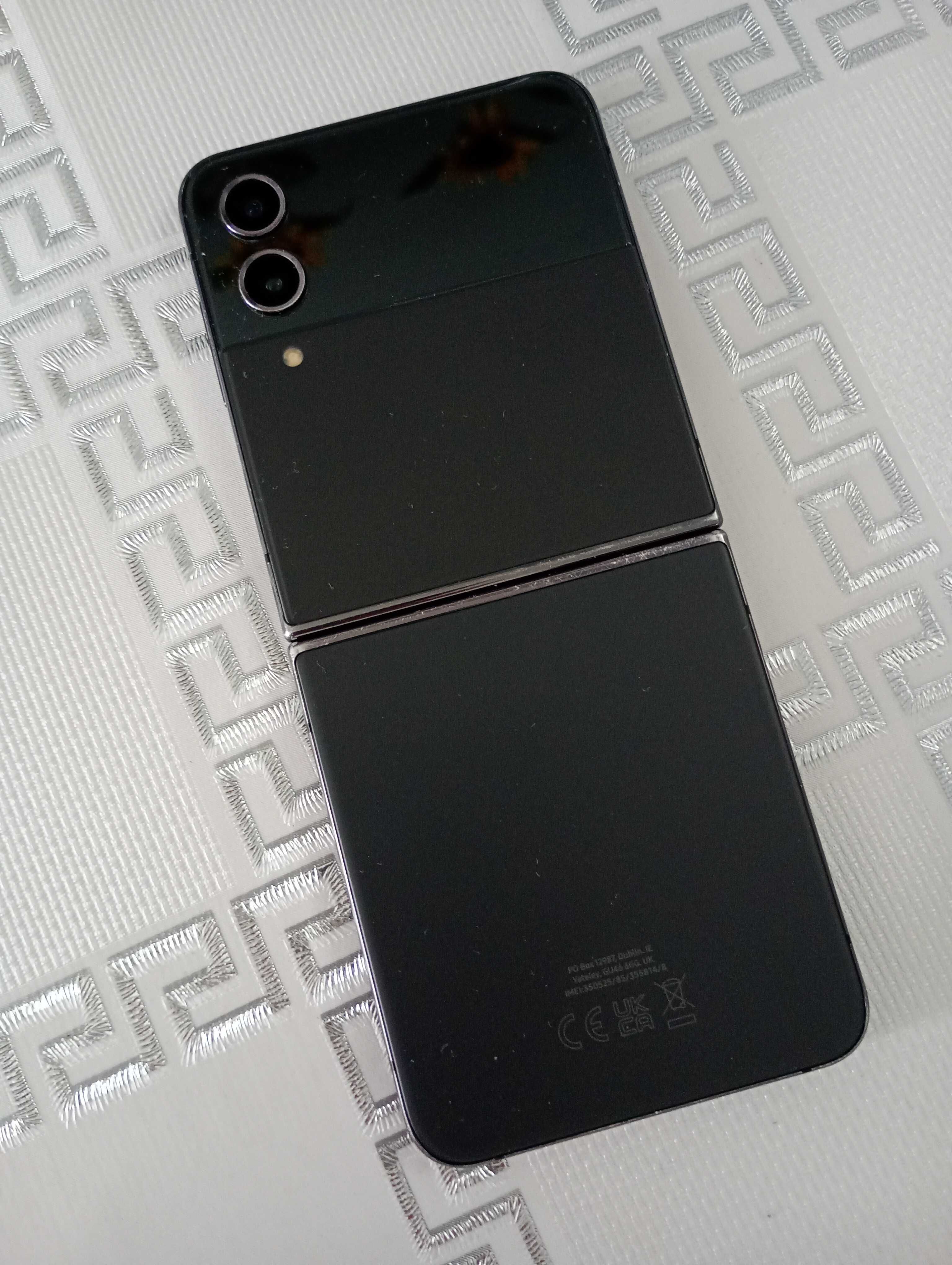 Samsung Galaxy flip4