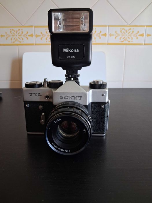 Câmara fotográfica Zenit
