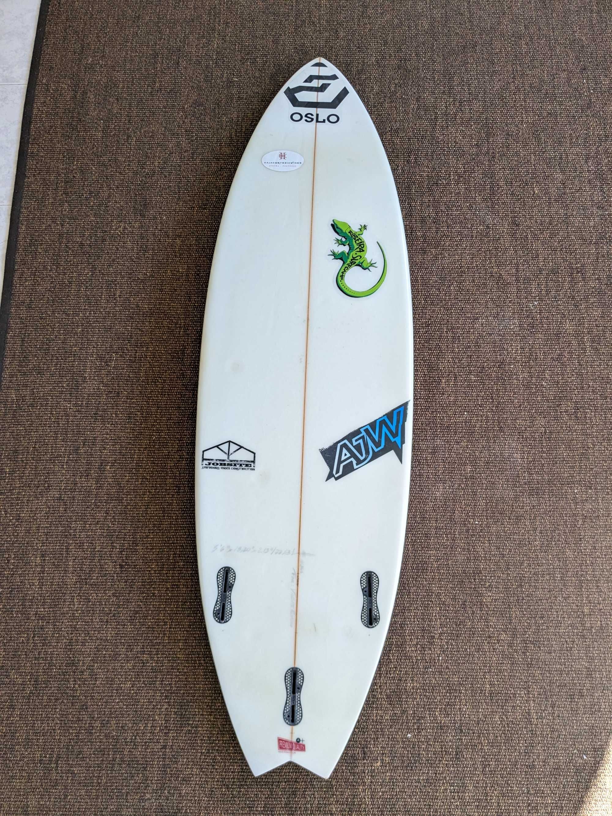 Prancha de Surf - AJW  5'6''