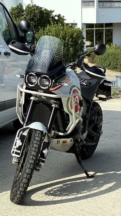 Ducati DesertX - ano: 2022