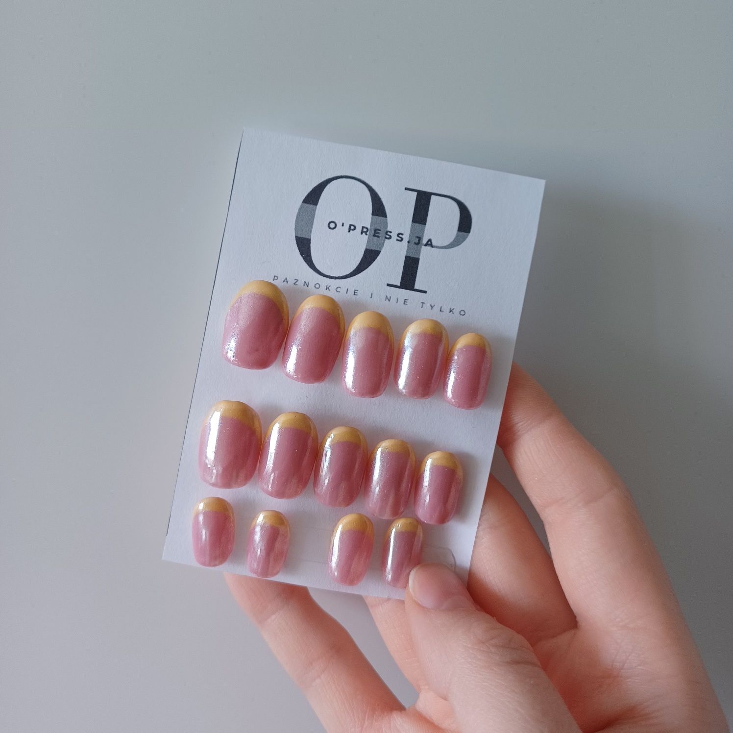 Zestaw wiosennych press on nails butter glazed french