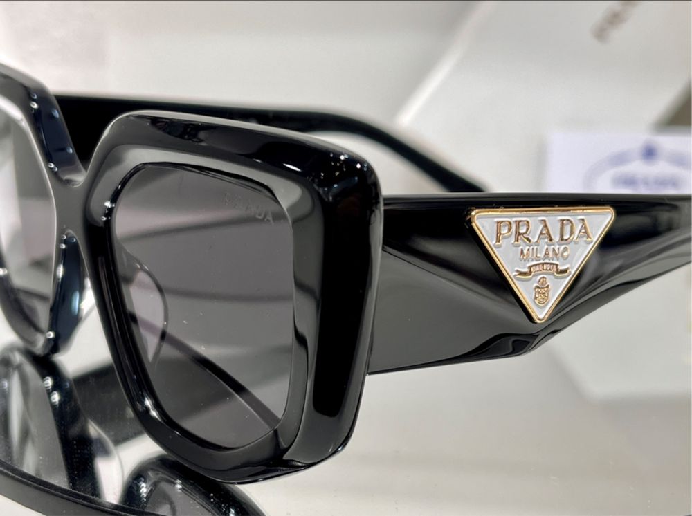 Prada oculos Sol Novos Preto