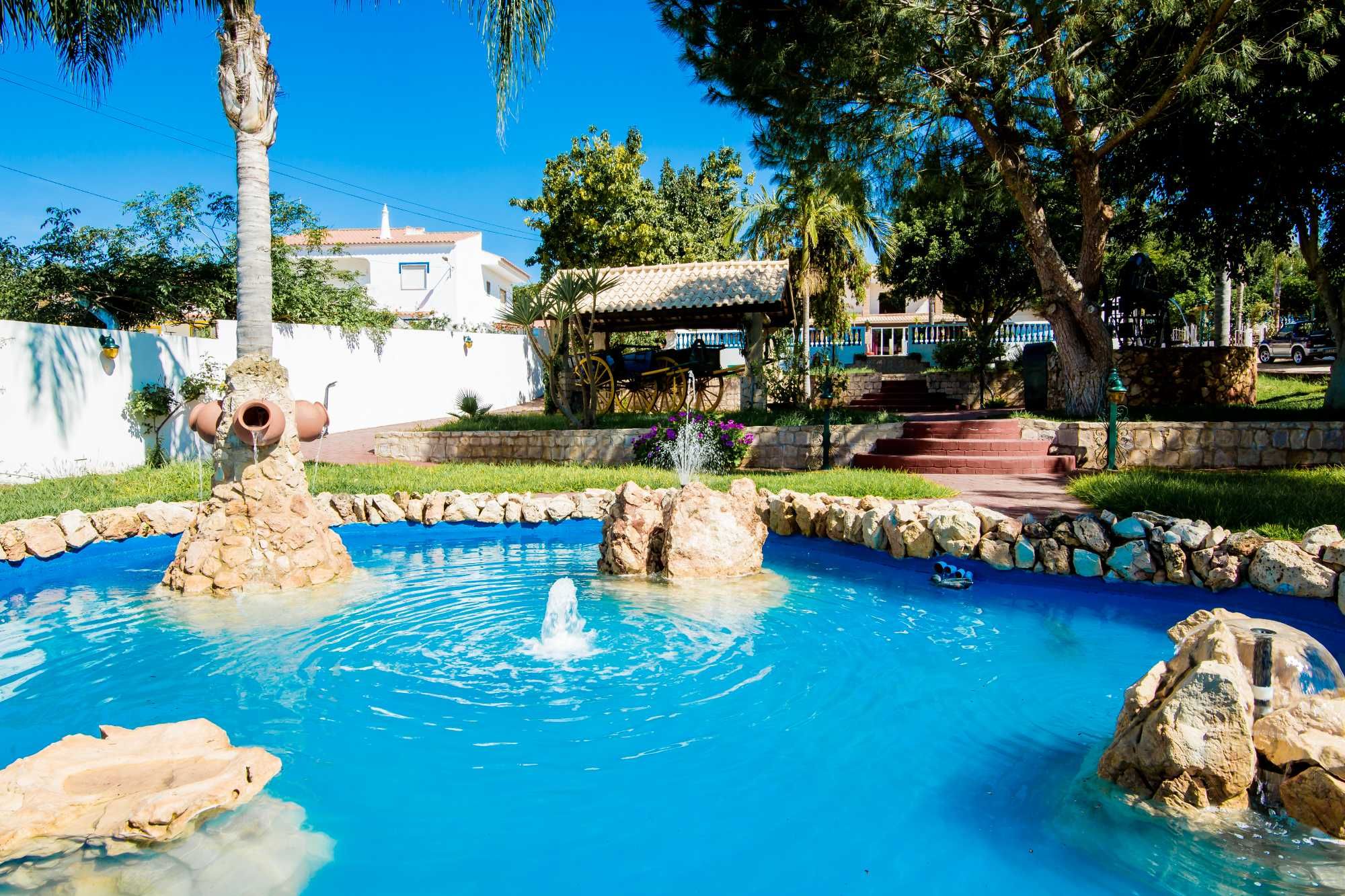 Casa com piscina a 10 min das melhores praias