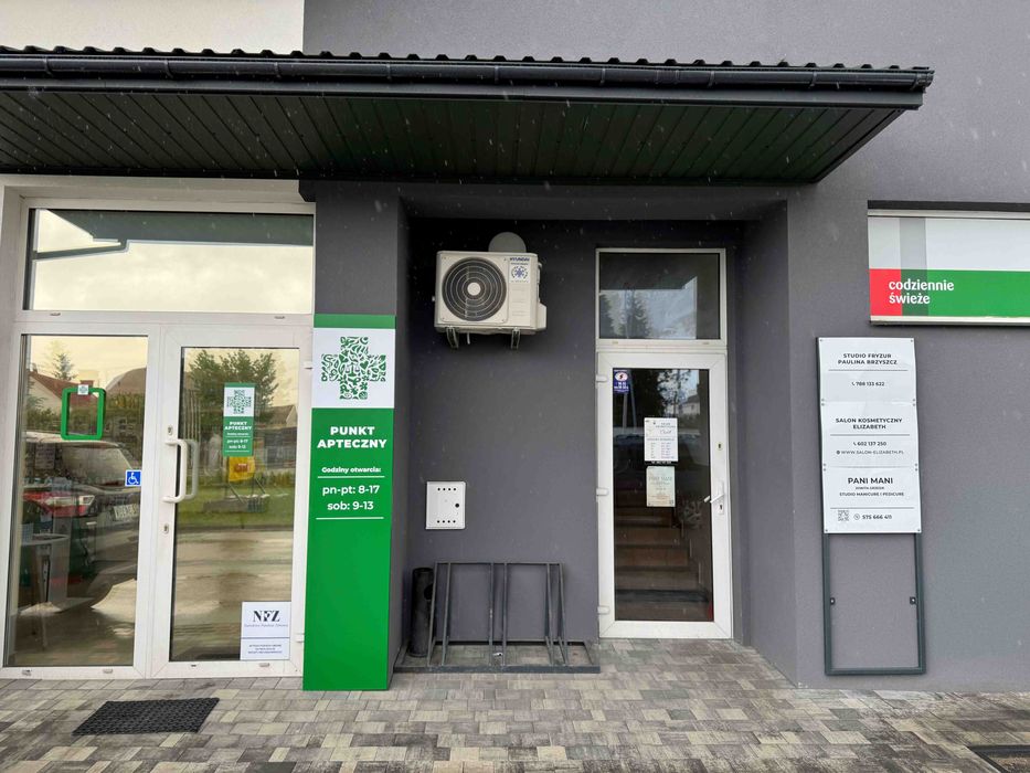Lokal na salon fryzjerski 1 piętro w Delikatesach Centrum