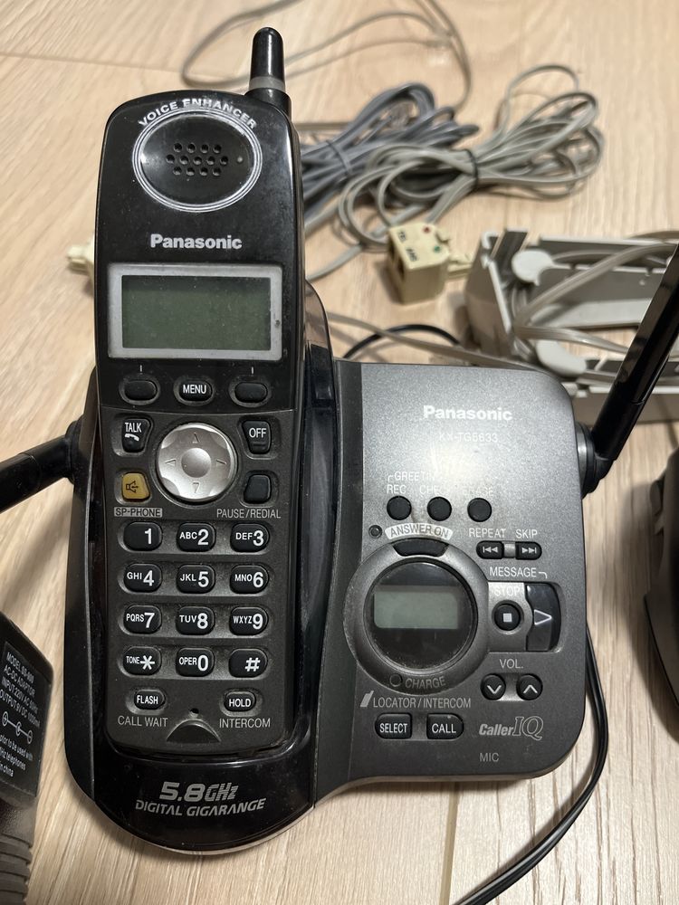 Telefon Panasonic bezprzewodowy z dwoma sluchawkami i sekretarka