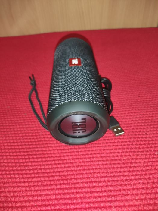 Портативная колонка JBL Flip essential оригинал