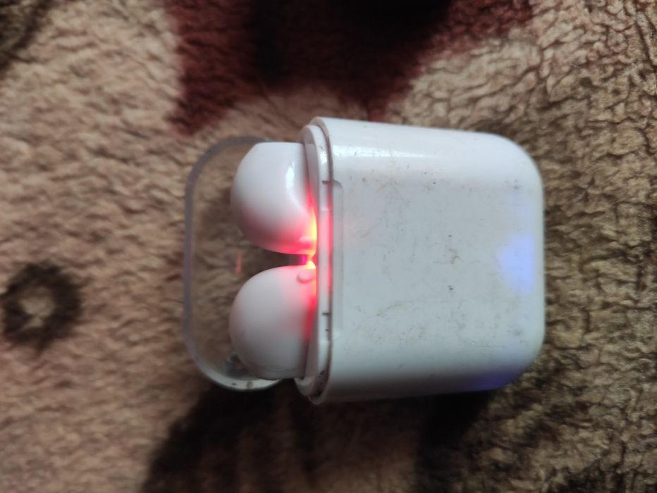 Навушники Xiaomi б-у робочі.