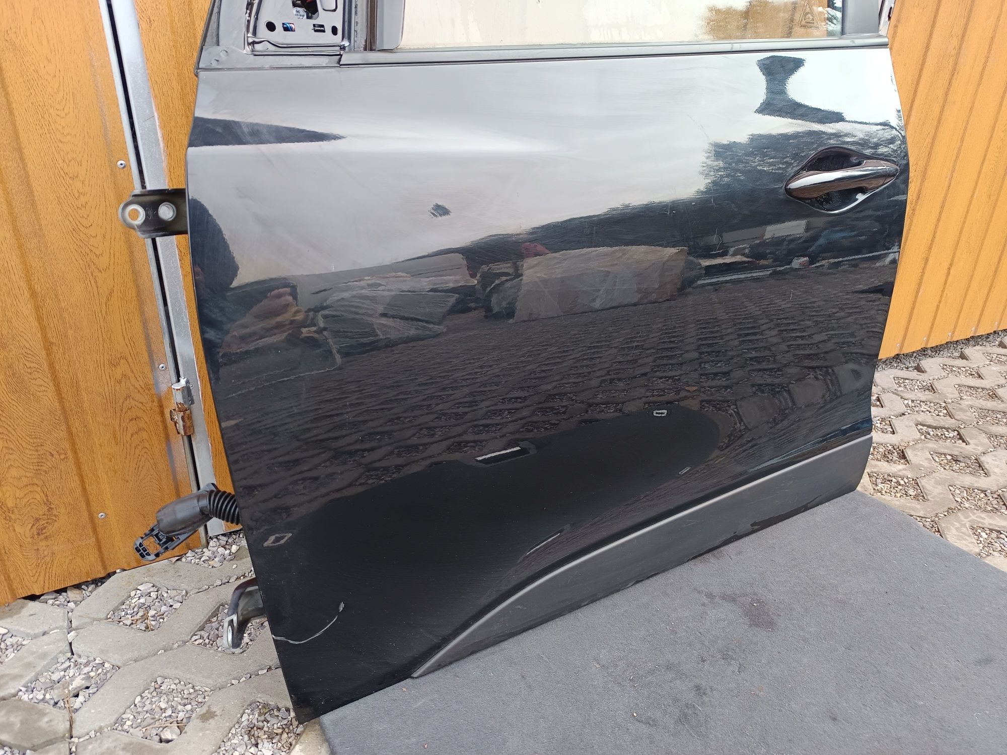 Hyundai ix35 Lift Drzwi Przednie Lewe 9P F-vat