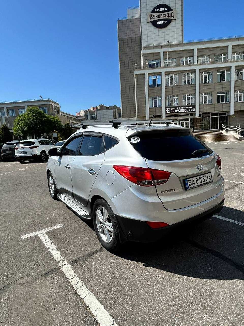 Hyundai ix35 2012 газ/бензин в идеальном состоянии не требует вложений