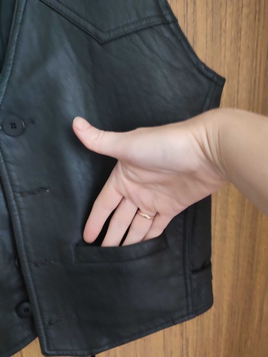 Жилетка чоловіча еко-шкіра