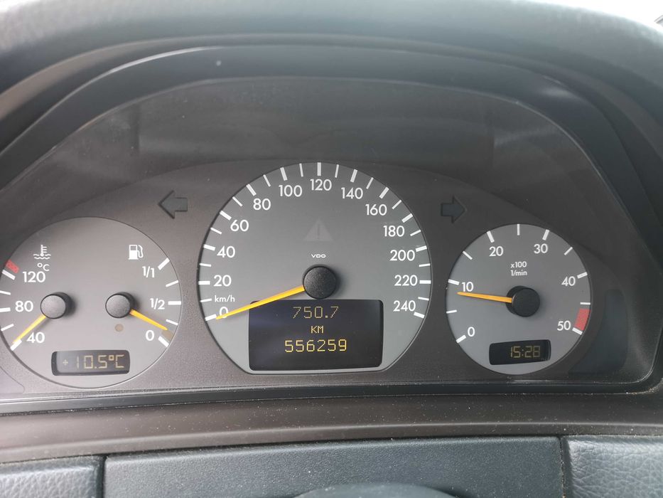 Mercedes E220 CDI Avantgard