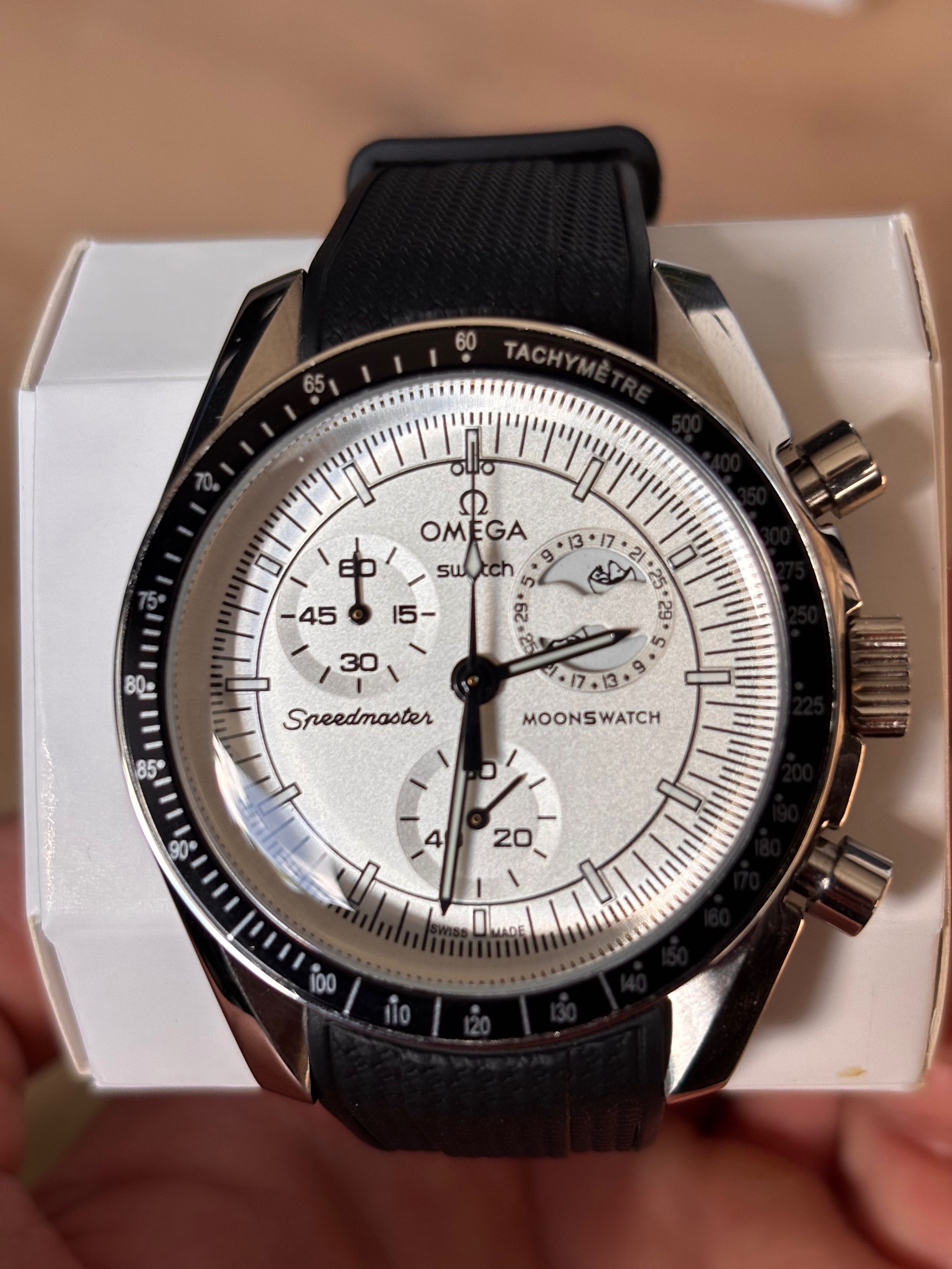 MoonSwatch Omega Moonphase Snoopy – metalowa koperta, nowy