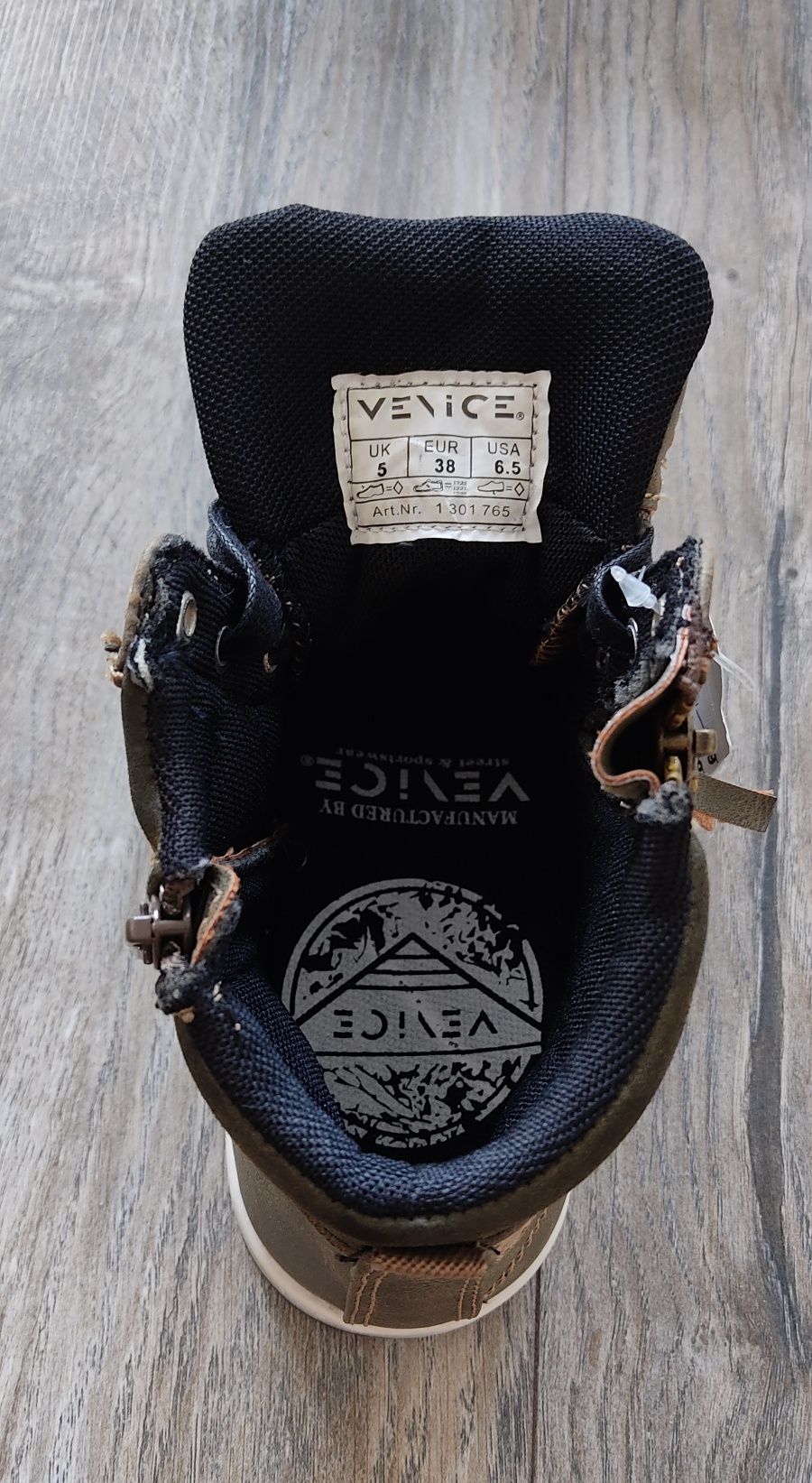 Nowe buty Venice