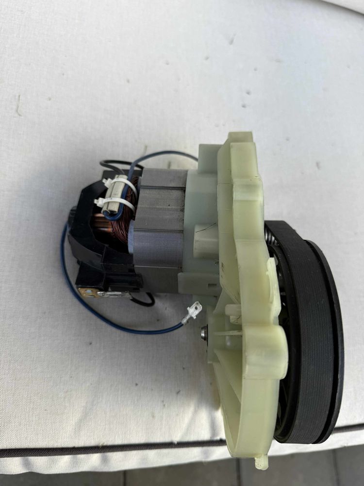Silnik do kosiarki elektrycznej powermat