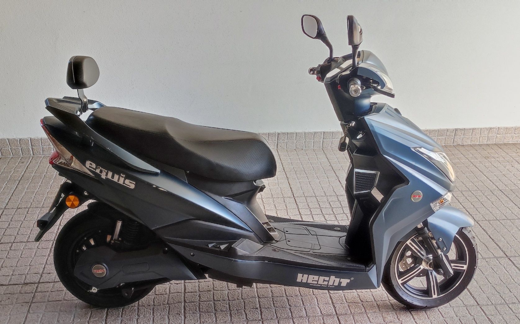 Scooter Elétrica HECHT EQUIS