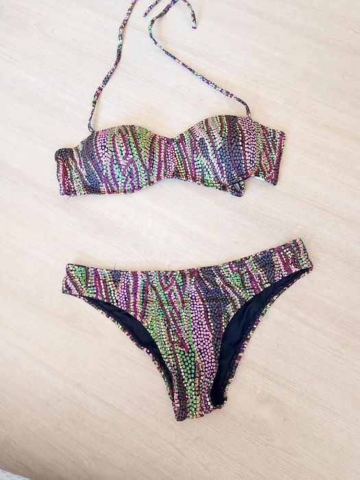 Biquini bolinhas coloridas