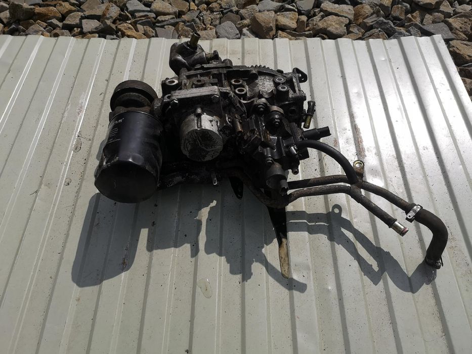 Stara pompa oleju do samochodu IVECO 2.8 JTD