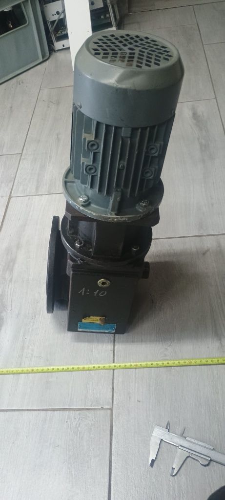 Przekładnia reduktor 140/min silnik 0,55kW motoreduktor