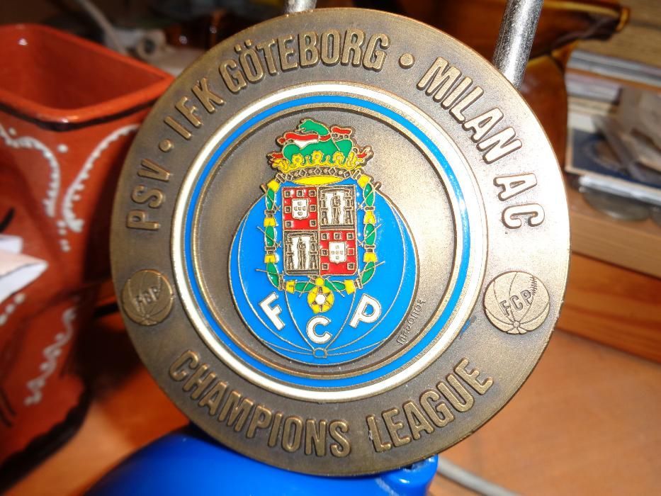 Medalha FC do Porto Champions League 92/93 latão muita linda