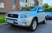 Toyota RAV4 Official