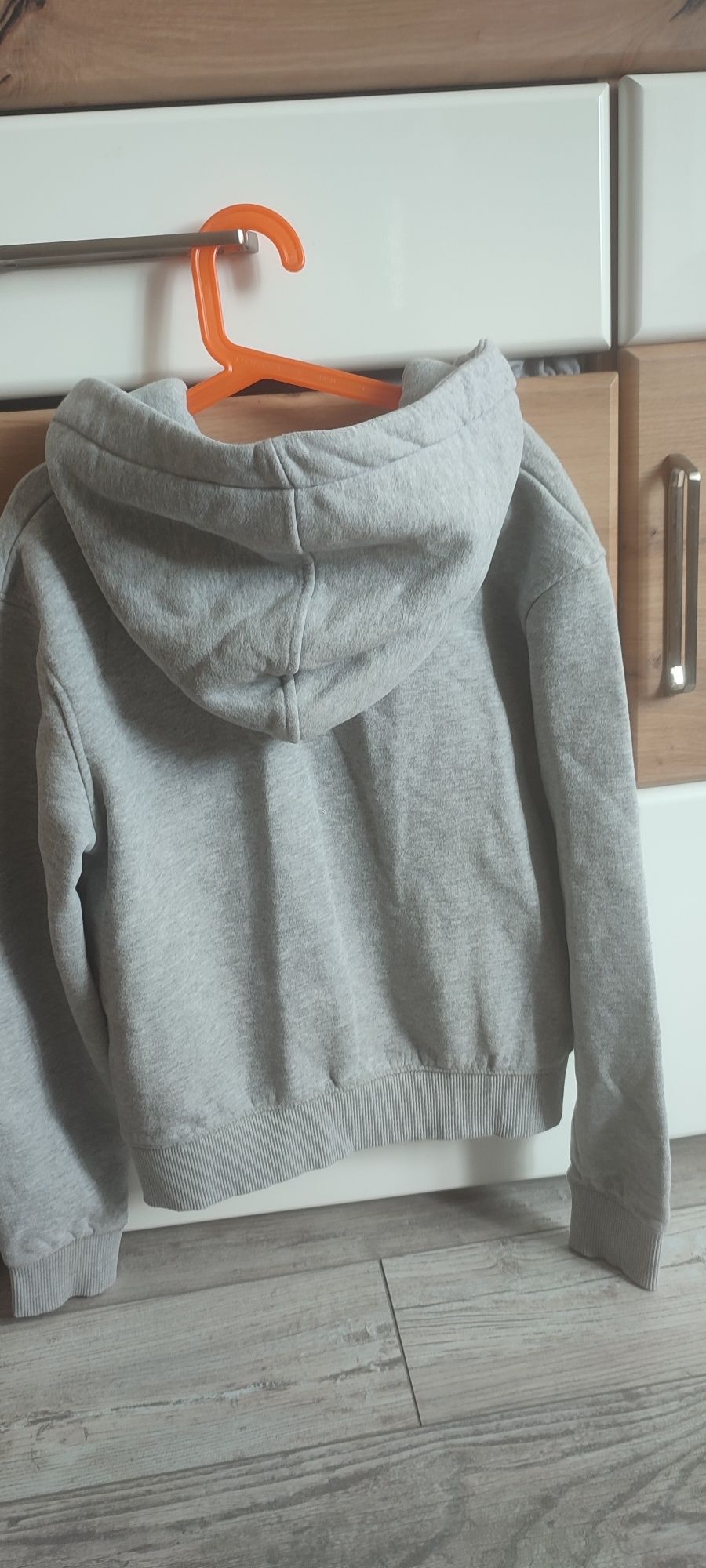Bluza 11-12 lat 152