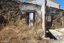 Ruína com espaço exterior próxima de Peniche