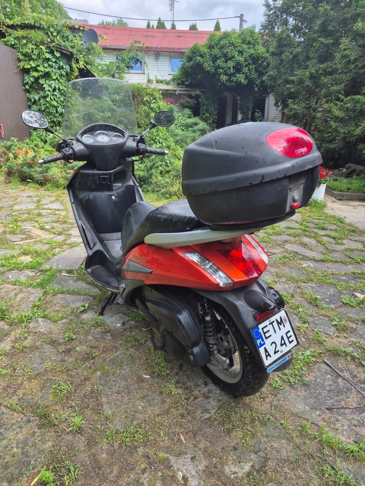 Peugeot geo Polis skutek 125