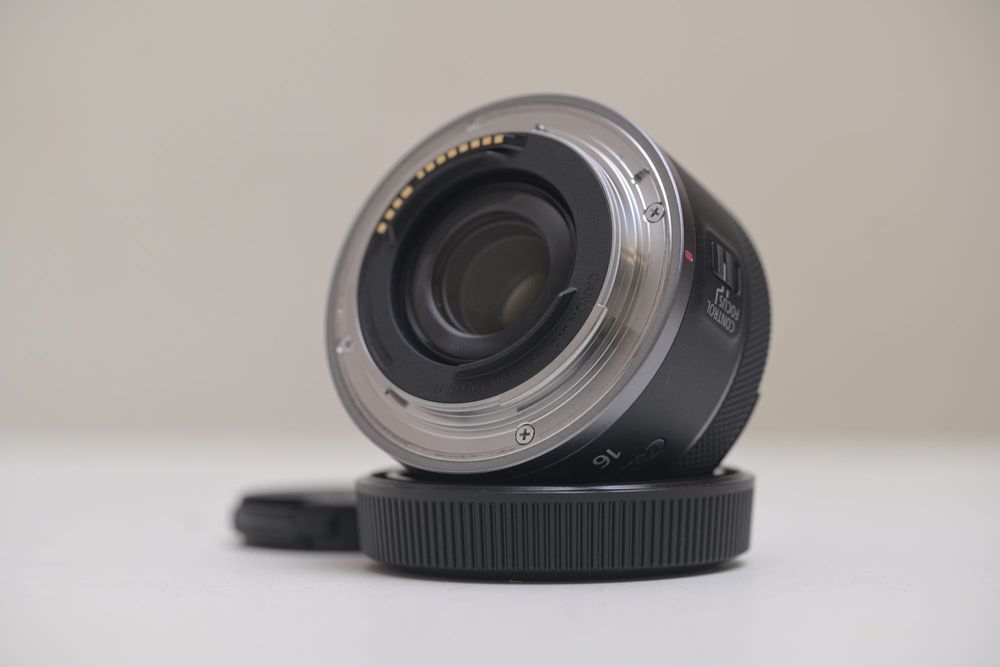 Canon RF 16mm f/2.8 STM + гарантія / без передоплат