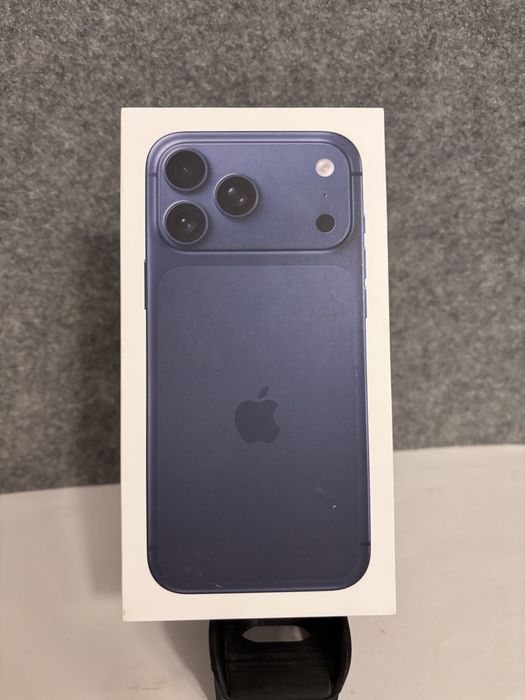 Troco/Vendo Iphone 17 Pro Max 256GB Deep Blue Selado