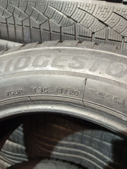 225/55R17 Bridgestone Blizzak LM001