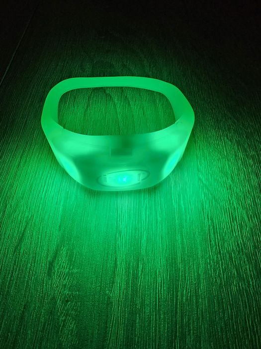 Opaska na rękę INTEL Led różne kolory,  bezpieczny  trening