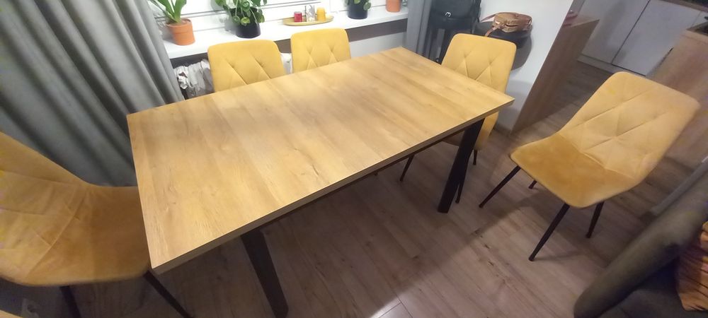 Stół+ Krzesła(komplet) rozkładany