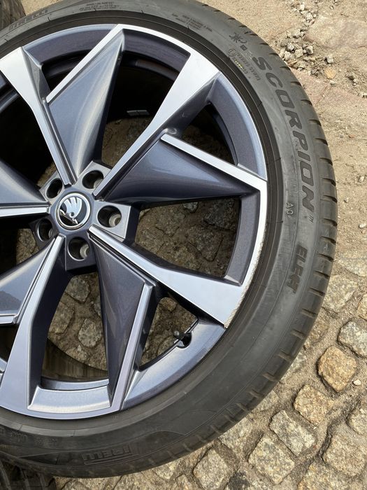 Oryginalne Koła Skoda Kodiaq RS, Enyaq 21” Opony Pirelli 23rok JakNowe
